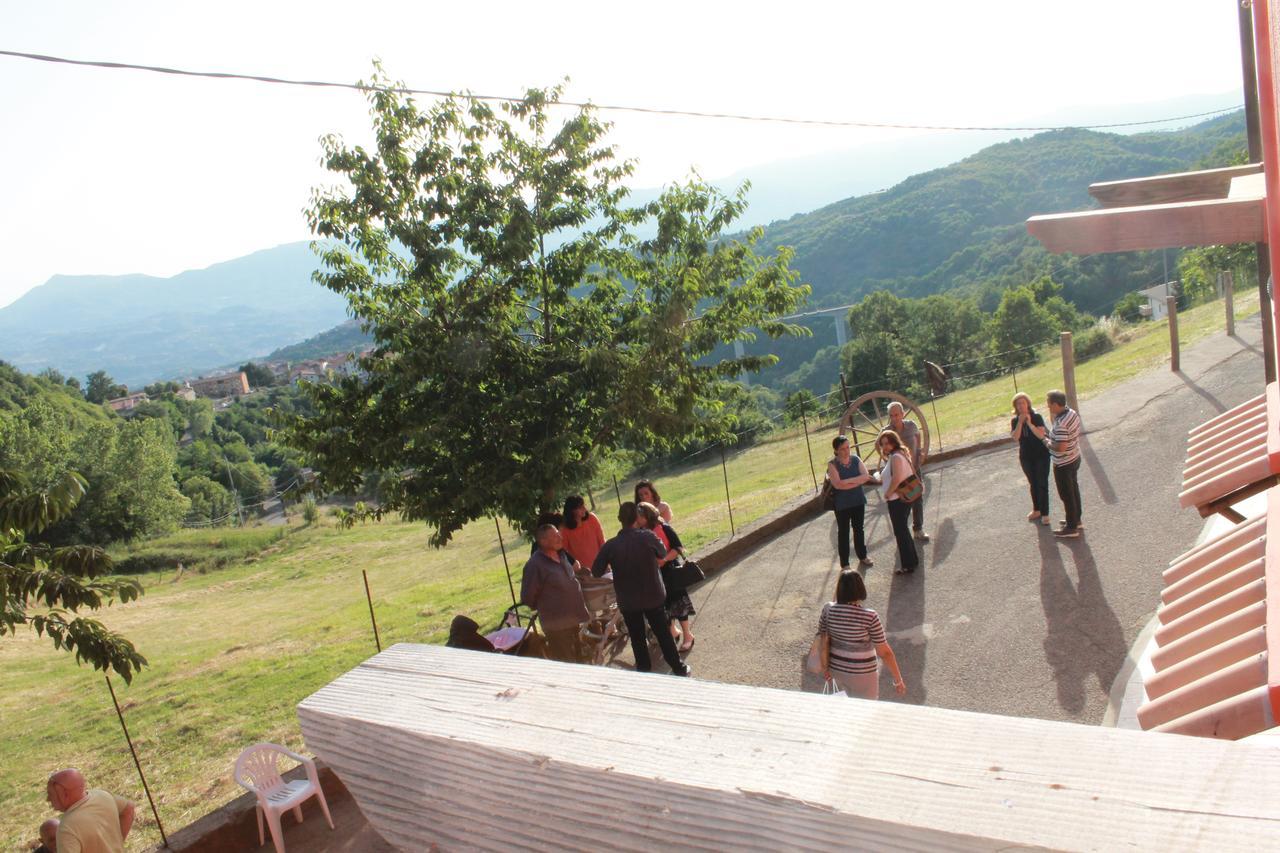 Agriturismo Pietro Falcone Konuk evi Celico Dış mekan fotoğraf